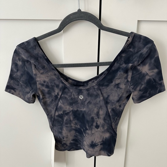 Lululemon Align Tee, NWT - Picture 3 of 3